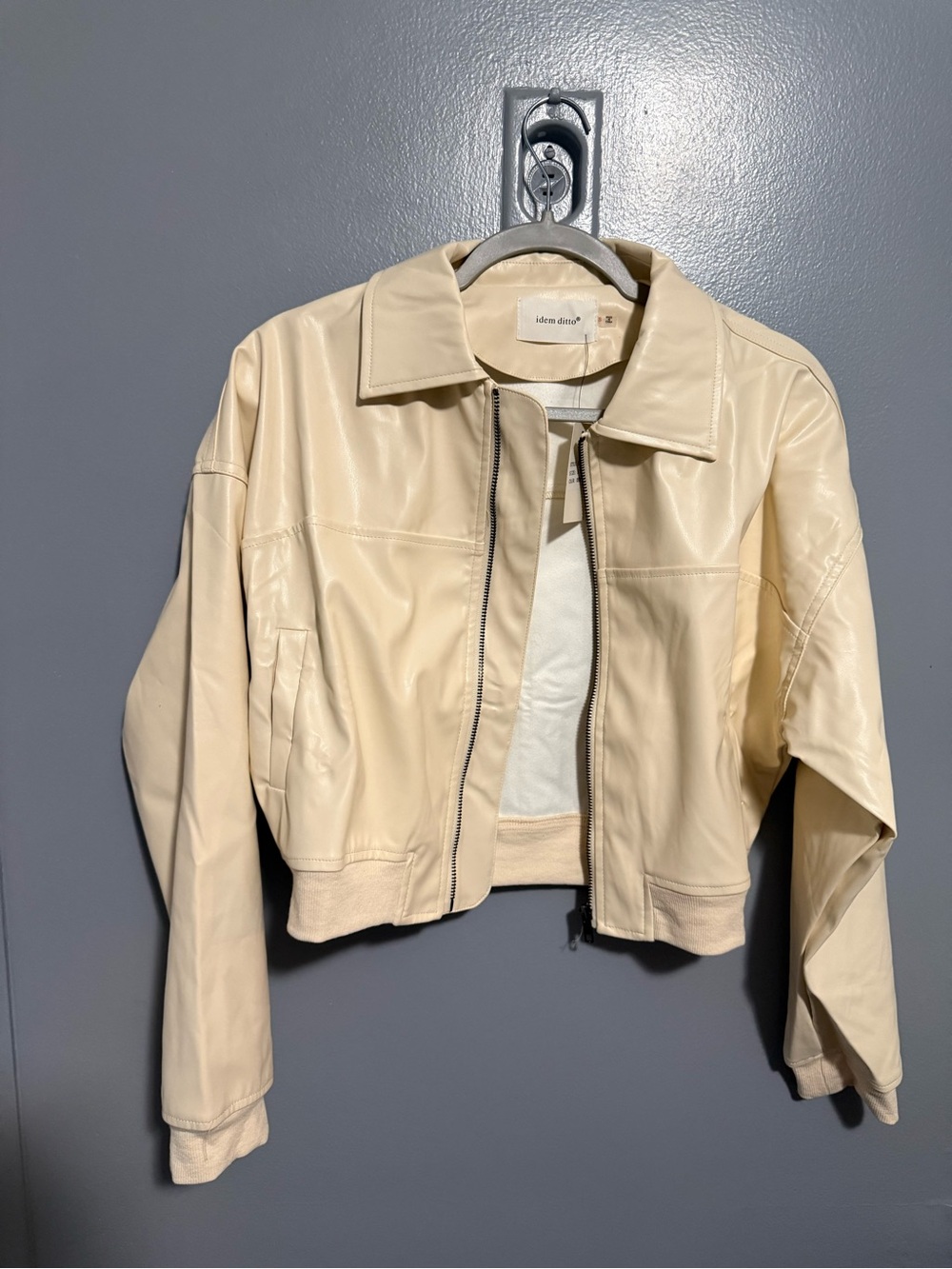 Idem Ditto Cream Faux Leather Cropped Bomber Jacket - Picture 4 of 11